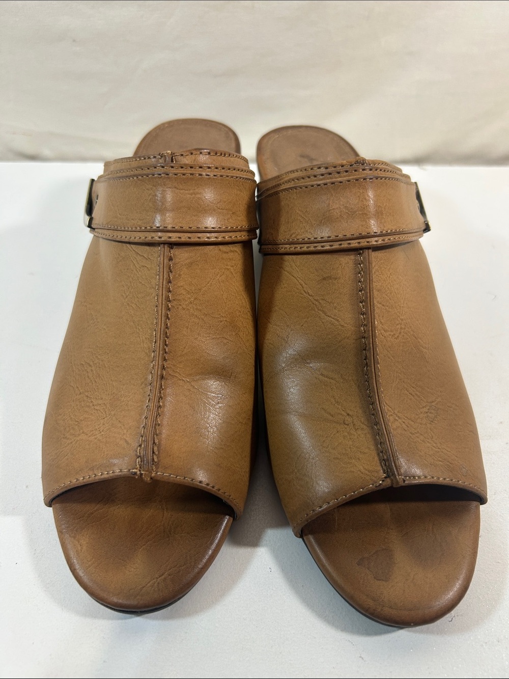 A2 Aerosole Women’s Tan Open-Toe Slide Mules